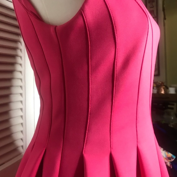 NWOT Calvin Klein Hot Pink Pleated Dress - Size 6 - Picture 5 of 6